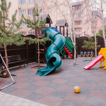 Лицензированный частный детский сад Ёжик ДиН на Российской улице фото 1