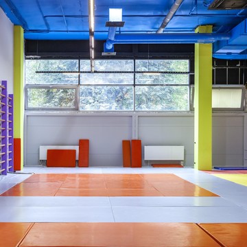 Спортивный клуб Shkarin school на улице Пожарского фото 1