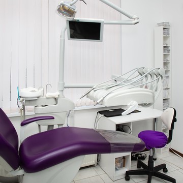 Стоматологическая клиника Dental Lounge Ester фото 1