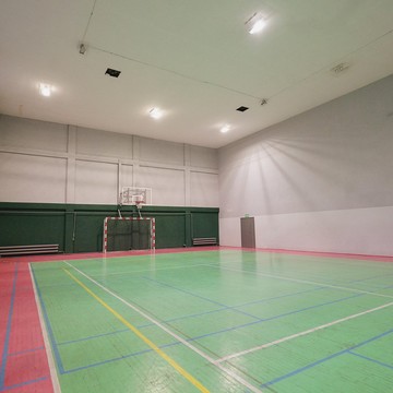 Баскетбольная школа ЮникаБаскет на Революционной улице фото 1