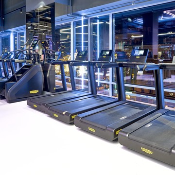 Фитнес-клуб DDX Fitness на улице Пушкина фото 1