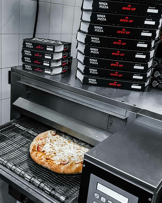 Ниндзя пицца курск. Ниндзя пицца курск телефон майский. Пицца смайлик. Пицца на майском курск. Май пицца томск на иркутском.