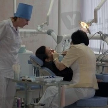 Поликлиника Стоматолог и Я в Октябрьском округе фото 1