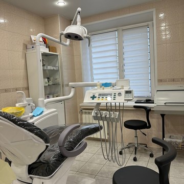 Стоматологический кабинет Дина-Стом на улице Бондаренко фото 1