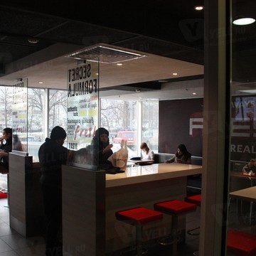 Ресторан быстрого питания KFC на площали Сокольническая фото 2