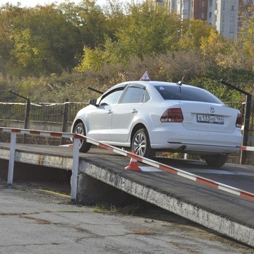 Автошкола АвтоТрек в Октябрьском районе фото 2