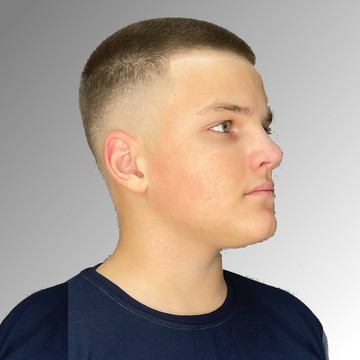 Федеральная сеть салонов красоты ЦирюльникЪ фото 1