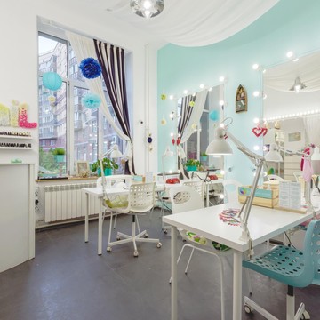 Курсы маникюра Snail Studio School в Приморском районе фото 2