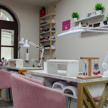 Кабинет мастера ногтевого сервиса MARY NAILS фото 1