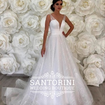 Магазин свадебных платьев Santorini в Октябрьском районе фото 1