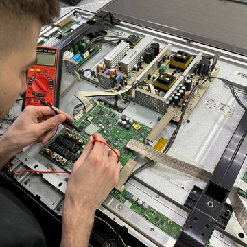 Сервисный центр по ремонту цифровой и строительной техники РЕКОМ Сервис фото 2