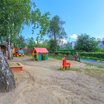 Билингвальный Монтессори детский сад Зебра на Лесной улице фото 1