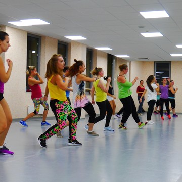 Танцевальная фитнес-студия Zumba® от проекта ZumbaClass.ru на Доброслободской улице фото 3