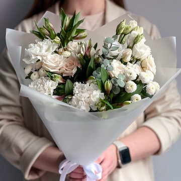 Студия цветов Fmart by flowwow X Kominterna фото 3