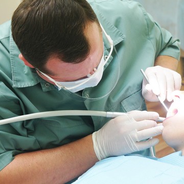 Удаление зуба в стоматологии ДентоСпас в Алтуфьево