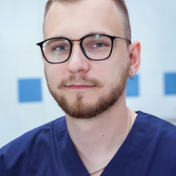 Богомазов Иван Дмитриевич, стоматолог-хирург, имплантолог