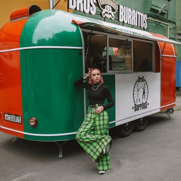 Ресторан быстрого питания Bros Burritos на набережной Реки Карповки фото 2