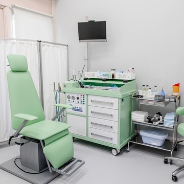 Медицинский центр YourMed на Авангардной улице фото 3