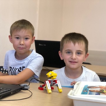 Школа программирования и робототехники для детей Пиксель на ул. Ворошилова фото 1