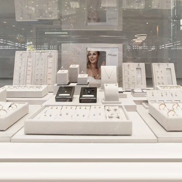 Ювелирный дом MIUZ Diamonds Ереван Плаза фото 3
