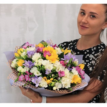Магазин цветов Цветовик на проспекте Маршала Жукова фото 2