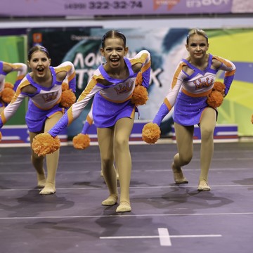 Спортивный клуб по чирлидингу ADL FORWARD Cheer на Ломоносовском проспекте фото 2