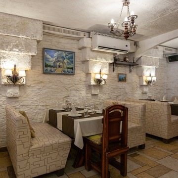 Ресторан Српска Кафана на улице Монтажников фото 2
