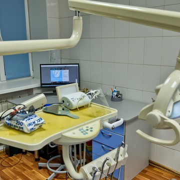 Стоматологическая клиника Белый Слон на улице Масленникова фото 1