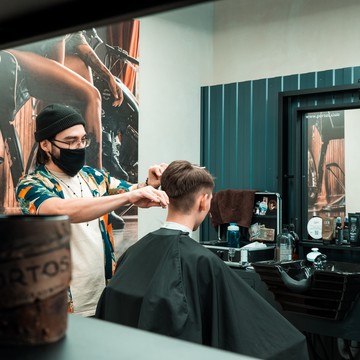 Мужская парикмахерская Portos на улице Разведчика Ахмерова фото 2