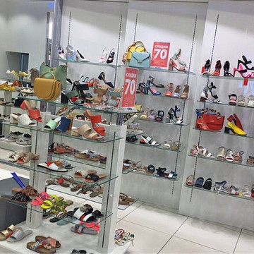 Магазин обуви Respect на улице Дзержинского фото 3