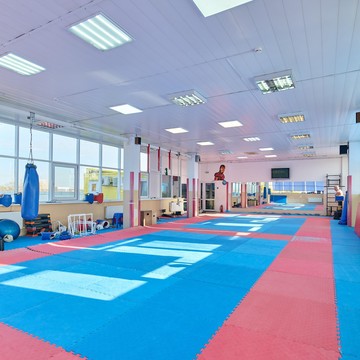 Школа тхэквондо Каскад в Свердловском районе фото 1