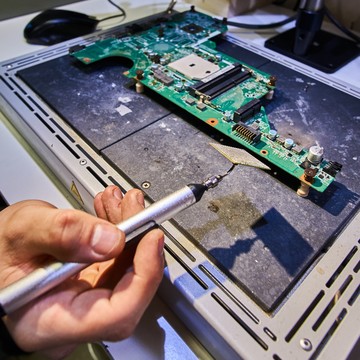 &quot;КОНТАКТ&quot; - лабoратория по ремонту ноутбуков и техники Apple фото 3