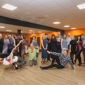 Школа танцев Tequila Dance Зал HobbyClick на улице Асафьева фото 2