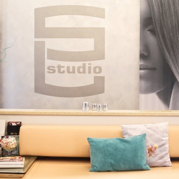 Салон красоты SL Studio на Мичуринском проспекте фото 1