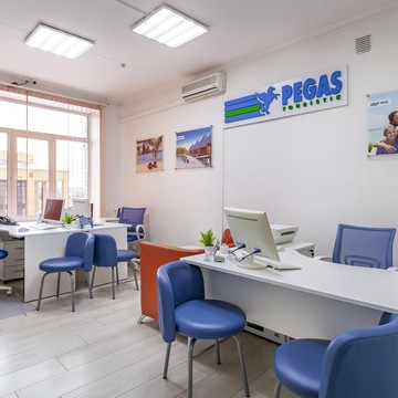 Туристическое агентство Pegas Touristik в Зелёном переулке фото 1