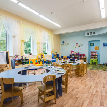 Центр интеллектуально-эстетического развития детей Антошка фото 1
