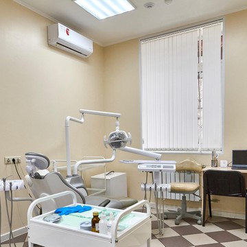 Стоматология Жемчужина на проспекте им. 50 лет Октября фото 2