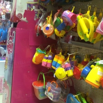 Сеть магазинов игрушек БЕГЕМОТиК на проспекте Дзержинского фото 2