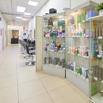 Салон красоты ЦирюльникЪ на Коммунистическом проспекте фото 3