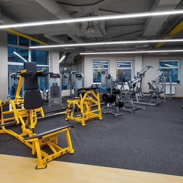 Фитнес-клуб Powerhouse Gym на Родонитовой улице фото 2