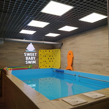 Центр грудничкового и семейного плавания Sweet Baby Swim на ​улице Поляны фото 1