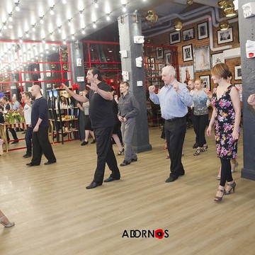 Школа танцев Adornos Center фото 1
