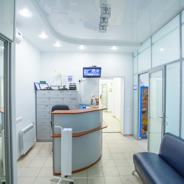 Стоматологический центр Зубок на улице Толбухина фото 3