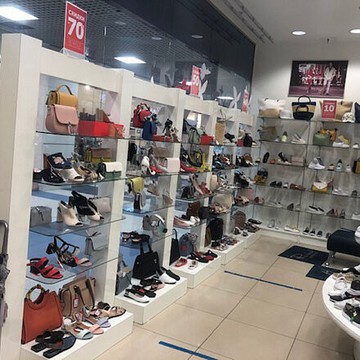 Магазин обуви Respect в ТЦ Речной фото 1