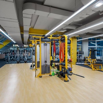 Фитнес-клуб Powerhouse Gym на Родонитовой улице фото 3