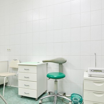 Стоматологическая клиника Римед на Площади Ленина фото 1