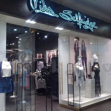 Miss Selfridge фото 1