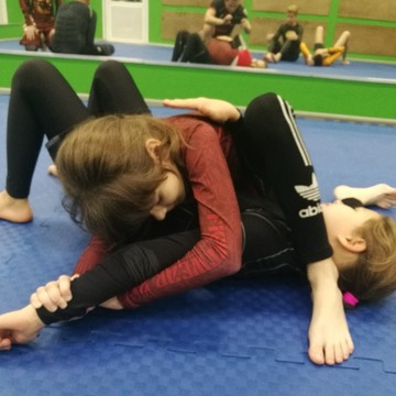 Клуб рукопашного боя и смешанных единоборств ММА фото 1