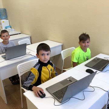 Школа программирования Алгоритмика на улице Вильгельма де Геннина фото 2