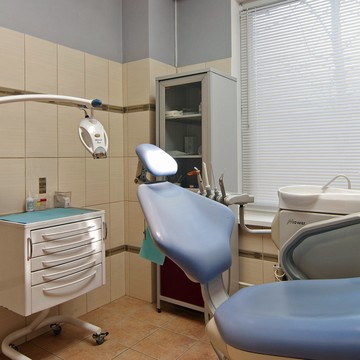 Стоматологическая клиника Viva Dent на Перовской улице фото 1